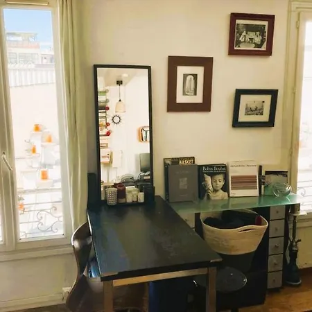 Daire Bright Studio - Near Montmartre Paris